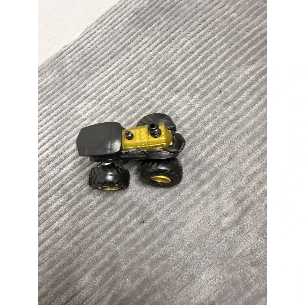 Hot Wheels Monster Truck LOCO PUNK Steam Engine  1:64 Diecast Black & Gold